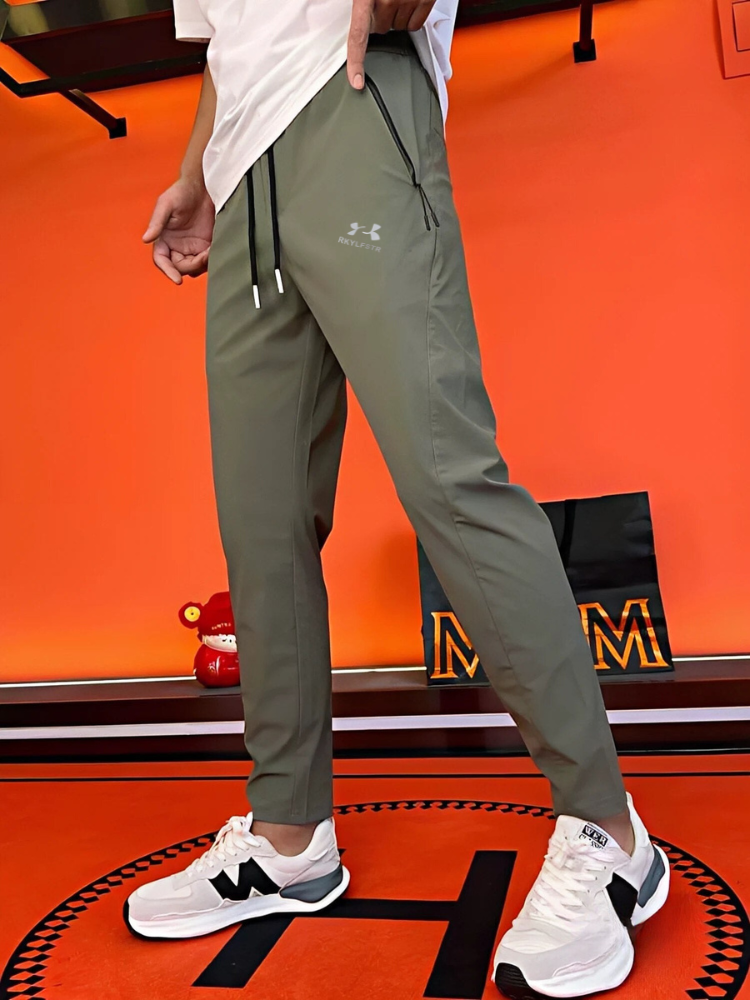 UA | Super Stretch Trousers